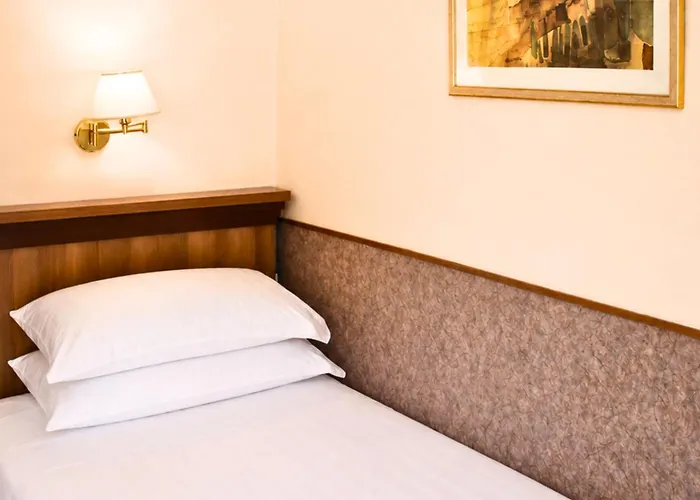 Phi Hotel Ambra